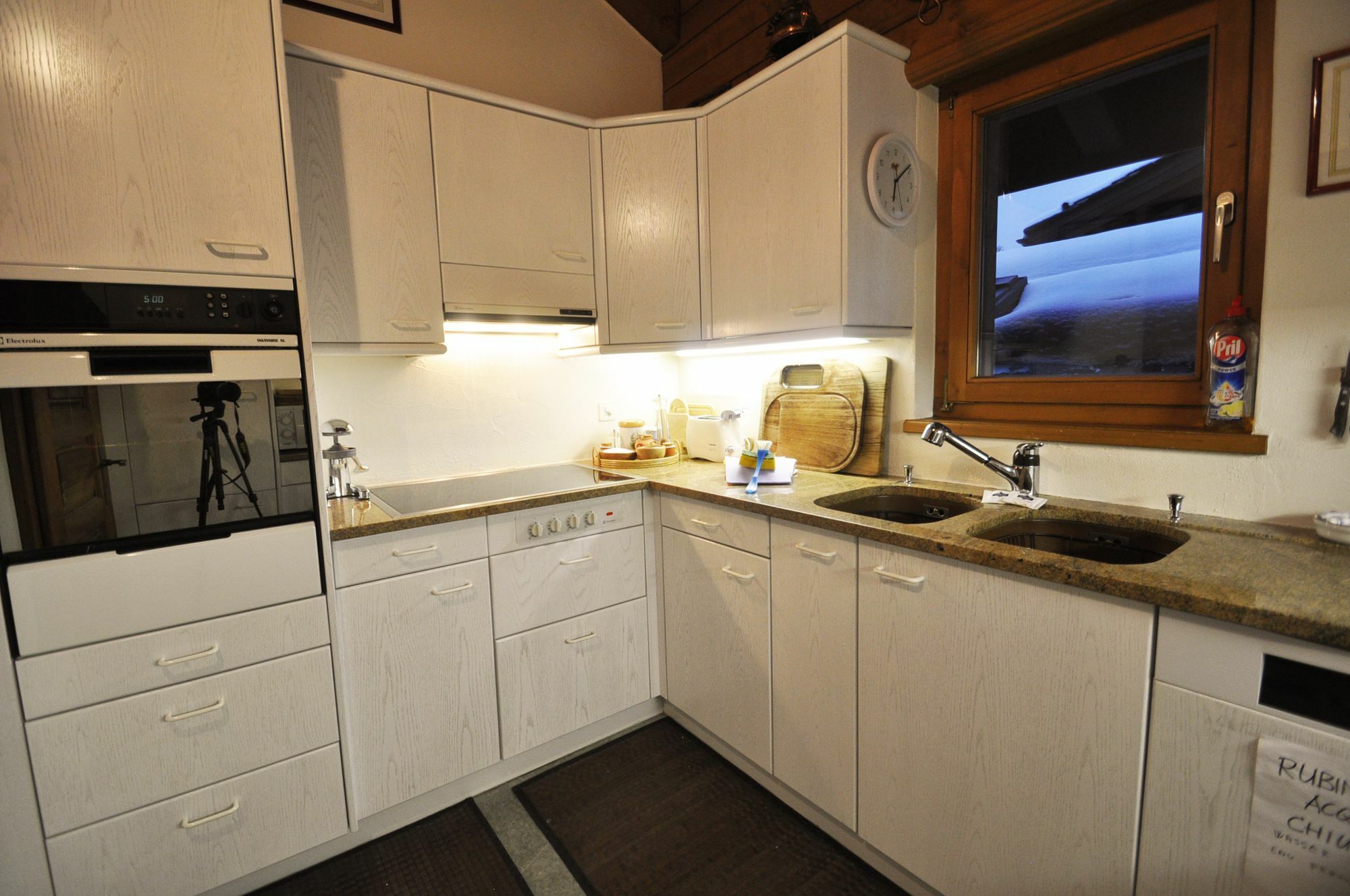 Haus Tiefbach - Apartment Cervino Zermatt Exterior photo